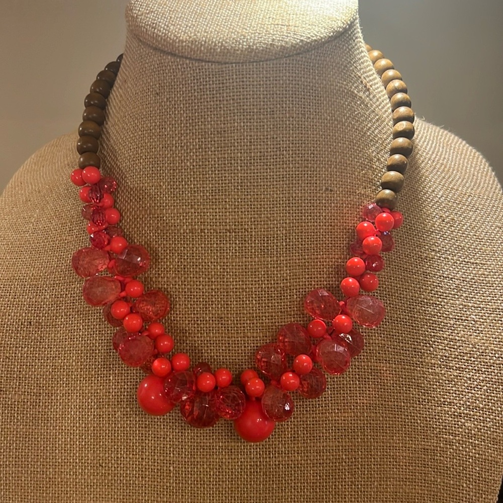 VTG Pink, Red & Wood Beaded Necklace